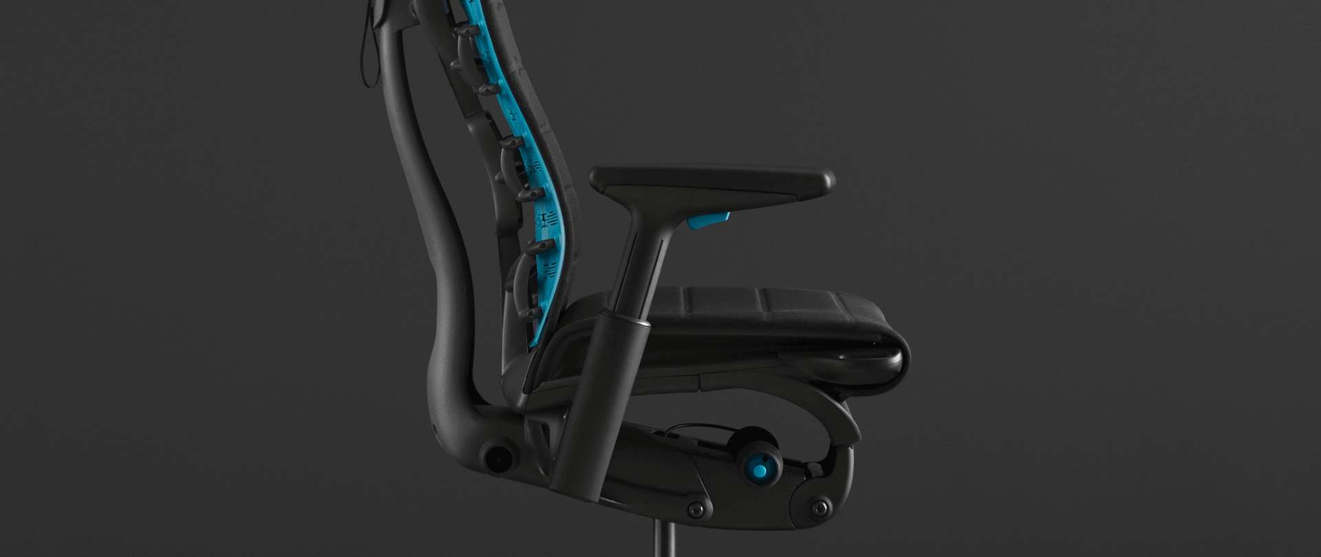 黑色背景中的座椅照片上叠放的动画图，重点突出Embody电竞椅上的PostureFit脊柱支撑功能。
