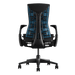 黑色背景中斜着展示的深灰色Embody电竞椅上的青蓝色夹具和凸起的罗技G徽标。